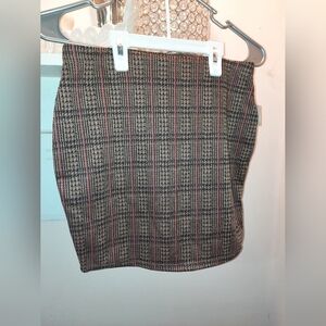 Chic Checkered Mini Skirt